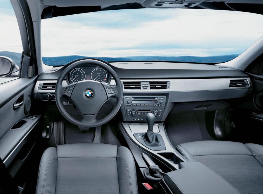  BMW 3-Series 2006 года  (фото 100 из 108)